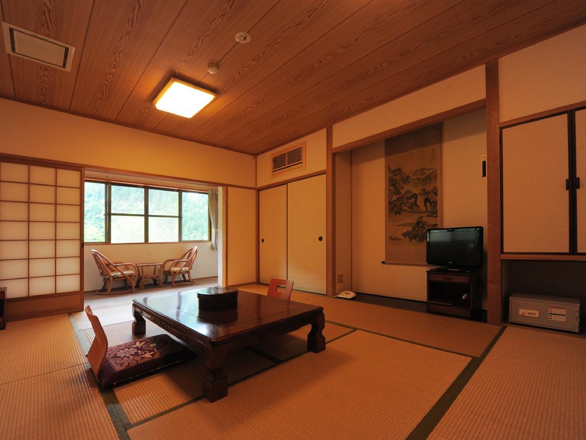 อิยะโนะยะโดะ คะซุระยะ Hotel มิโยชิ ภายนอก รูปภาพ